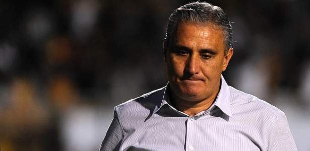 Junior Lago/UOL Técnico Tite lamenta a derrota do Corinthians para o Cruzeiro no Pacaembu