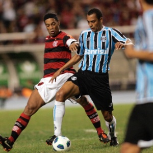 Gilberto Silva quer Grêmio melhor em casa para conseguir crescer no Campeonato Brasileiro 2011