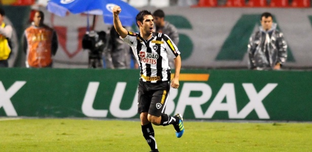 http://e.imguol.com/esporte/2011/08/31/argentino-herrera-comemora-gol-do-botafogo-logo-no-inicio-do-jogo-contra-o-palmeiras-1314839859076_615x300.jpg