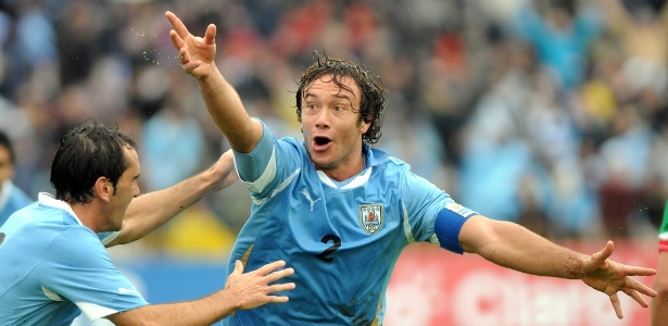 Zagueiro, Lugano considera o ataque da seleção argentina o melhor do mundo