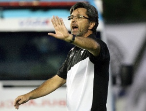 Grêmio aguarda o retorno de Caio Jr da Espanha para acertar últimos detalhes e anunciar o técnico