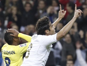 Kaká comemora gol contra o Villarreal. Brasileiro está há mais de um mês sem atuar