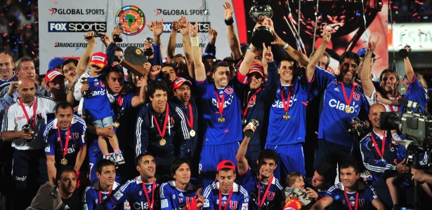 Equipe da Universidad de Chile comemora a conquista da Copa Sul-Americana