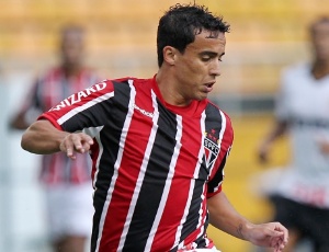 Jadson foi um dos 'vilões' do São Paulo na derrota por 1 a 0 no clássico contra o Corinthians