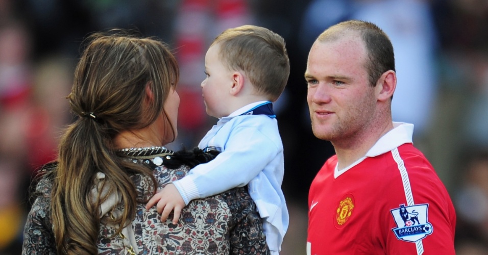 wayne-rooney-comemora-com-a-mulher-e-o-f