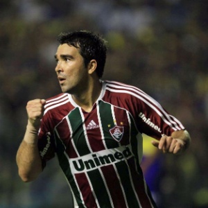 Deco comemora após marcar o segundo gol do Fluminense contra o Boca Juniors