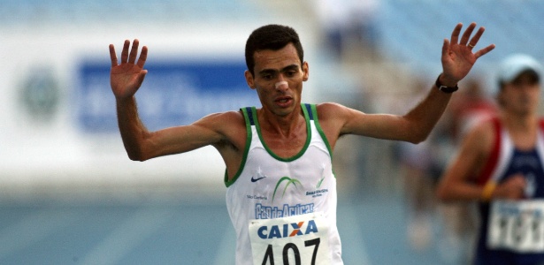 Marílson dos Santos busca o índice olímpico na Maratona de Chicago, no domingo