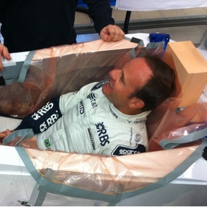 Barrichello molda banco do carro da Williams de 2011, que ele classificou como agressivo