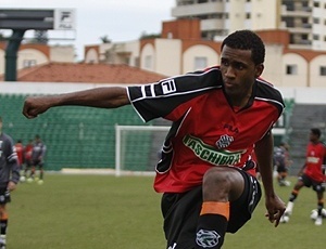 Zagueiro João Filipe, do Figueirense, está na mira do Flamengo e Botafogo para a próxima temporada 