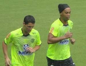 Thiago Neves e Ronaldinho