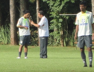 Luxemburgo e Ronaldinho: conversas constantes
