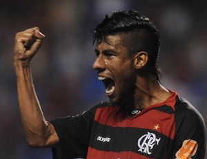 Leonardo Moura deseja que Flamengo entre nos trilhos e volte a ganhar títulos em 2011