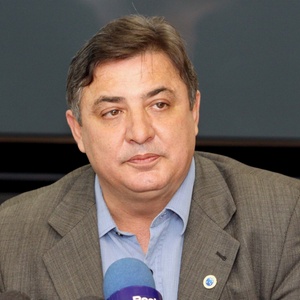 Zezé Perrella (PDT-MG), ex-presidente do Cruzeiro, assumiu o mandato de senador em julho de 2011 após a morte de Itamar Franco (PPS-MG)