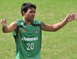 Deco se reapresentou e inicia nova luta contra as constantes lesões musculares