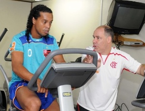Ronaldinho durante a recuperação no CT Ninho do Urubu, em Vargem Grande, Zona Oeste do Rio