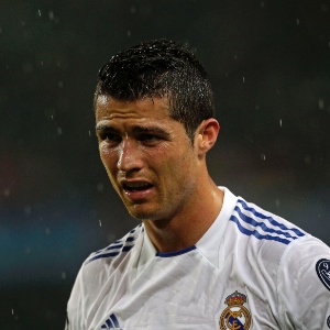 Cristiano Ronaldo reclamou que o Real Madrid foi prejudicado em empate por 1 a 1 com o Barcelona