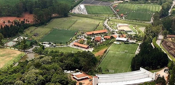 São Paulo ofereceu as instalações do CT de Cotia para a Chapecoense