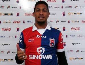 Atacante Hernane, do São Paulo, é confirmado como novo reforço do Paraná para a Série B
