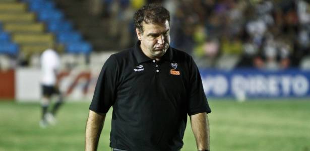 Cuca não esconde preocupação com as cinco expulsões de jogadores do Atlético-MG