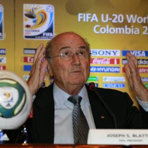 Blatter quer tribunal especial para proteger Fifa