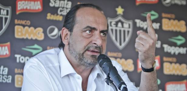 Kalil usou o twitter para anunciar a volta de Danilinho ao clube mineiro