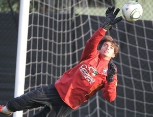 Goleiro Cesar, do Flamengo, é um dos destaques da seleção que vai ao Pan de Guadalajara