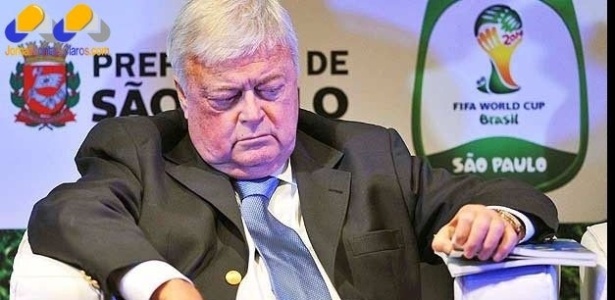 Presidente da CBF e do COL, Ricardo Teixeira é investigado por acusações de corrupção