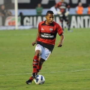 Vitor Júnior foi cogitado no Palmeiras e está perto de assinar contrato com o arquirrival Corinthians