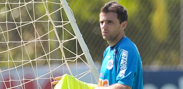 Meia argentino Montillo pode deixar o Cruzeiro para ir para o Corinthians em 2012