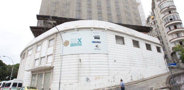 Hotel Glória, no Rio de Janeiro, está em reforma desde 2010: previsão agora é de entrega em maio de 2015