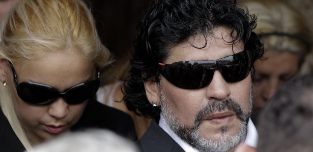 Diego Maradona soube da morte da mãe no voo que o levava para a Argentina