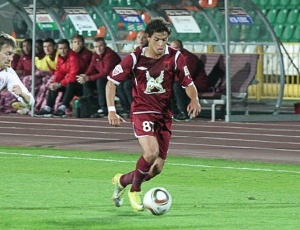 Carlos Eduardo passa por cirurgia em Porto Alegre e ficará até quatro meses em recuperação