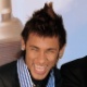 Neymar recebe prêmio no Uruguai e diz ser fã do atacante Loco Abreu