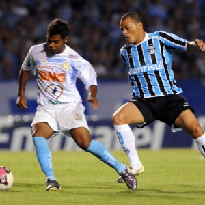 Léo Gago foi um dos estreantes na queda do Grêmio para o Lajeadense, que gera desconfiança