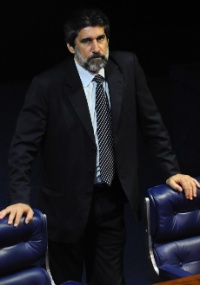Senador Valdir Raupp (PMDB-RO), autor do polêmico projeto (170/06)