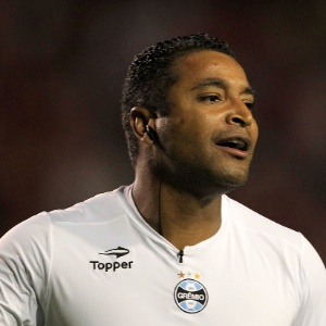 Roger Machado é auxiliar técnico do Grêmio e cotado como jogador por Vanderlei Luxemburgo