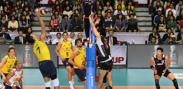 Capitão Giba foi um dos destaques do Brasil na vitória por 3 sets a 0 sobre o Japão