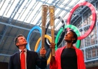 Tocha olímpica dos Jogos de Londres 2012 é apresentada