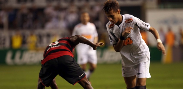 Neymar na partida contra o Flamengo na Vila Belmiro: golaço em derrota por 5 a 4 - Fernando Pilatos/UOL