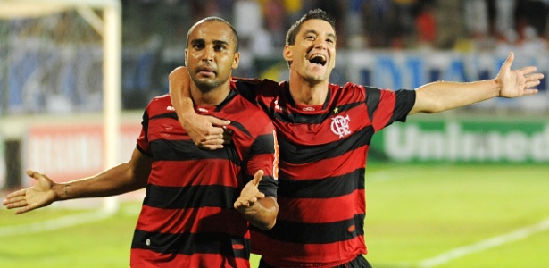 Deivid e Thiago Neves: jogadores com pendências sendo resolvidas pela diretoria do Fla - Alexandre Vidal/ Fla Imagem