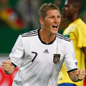 Schweinsteiger está recuperado de dores no tornozelo e enfrentará a Itália pela Eurocopa - REUTERS/Thomas Bohlen 
