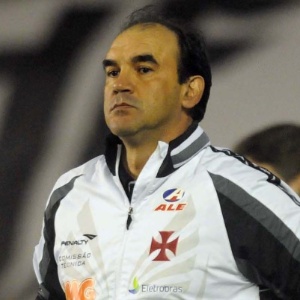 Técnico Ricardo Gomes sofreu um AVC durante o clássico entre Vasco e Flamengo no Engenhão - Nina Lima/FOTOCOM.NET