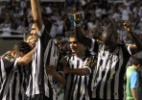 Victor falha, Grêmio dá vexame e leva três do Ceará em primeira derrota de Roth