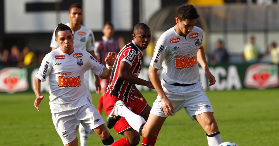 Apagado no clássico, Ganso marcou um lindo gol para o Santos contra o São Paulo no 2º tempo