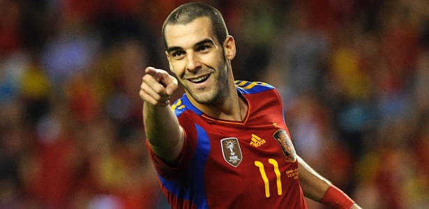 Negredo comemora um de seus gols na goleada espanhola sobre Lichtenstein - Reuters/Vincent West