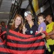 Fabiana Beltrame é recebida com festa no aeroporto e no Flamengo