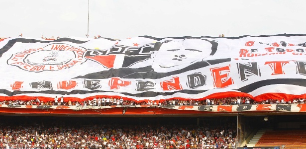 Bandeiras, faixas e camisas da Independente estavam proibidas nos estádios há 15 dias - Rubens Cavallari/Folhapress