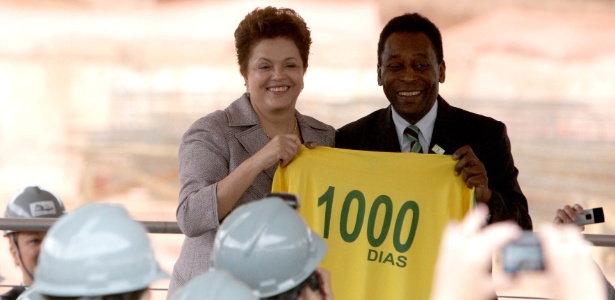 Embaixador honorário da Copa, Pelé deve devater com deputados na próxima semana
