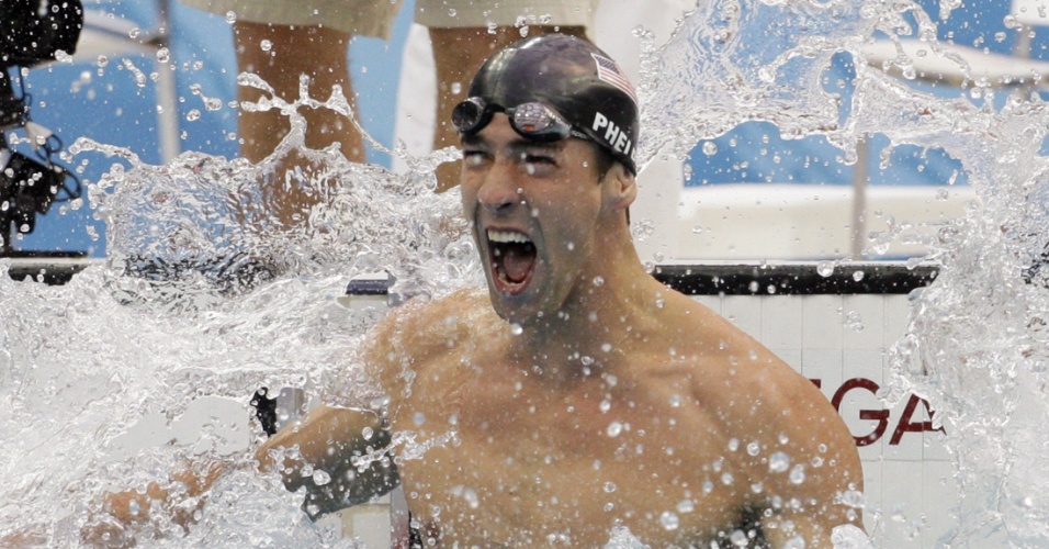 O fenômeno norte-americano Michael Phelps levou oito medalhas de ouro na China, superando o feito de seu compatriota Mark Spitz em Munique-1972 