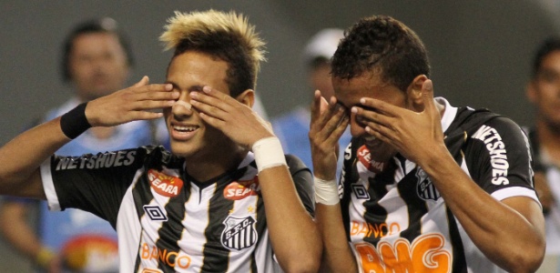 Santos de Neymar e Danilo é o décimo clube do mundo segundo ranking da IFFHS - Fernando Maia/UOL